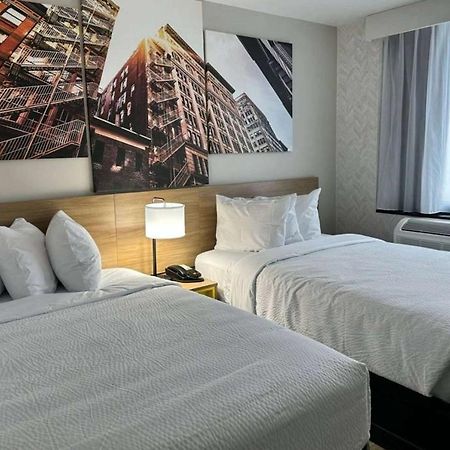 Days Inn By Wyndham Brooklyn Eastern Parkway Ню Йорк Екстериор снимка